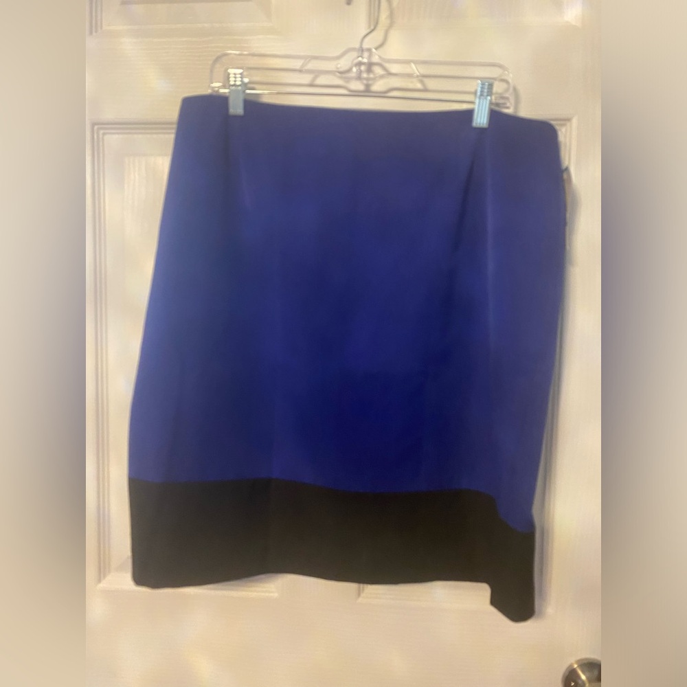 Jones Wear Royal Blue and Black Pencil Skirt